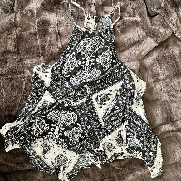 Paisley Flowy Tank Top - Picture 1 of 3